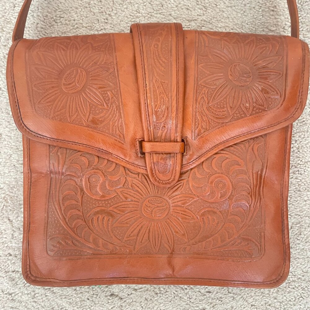 Vintage Hand-Tooled Leather Shoulder Bag – Mahogany Caramel Brown Floral Pattern